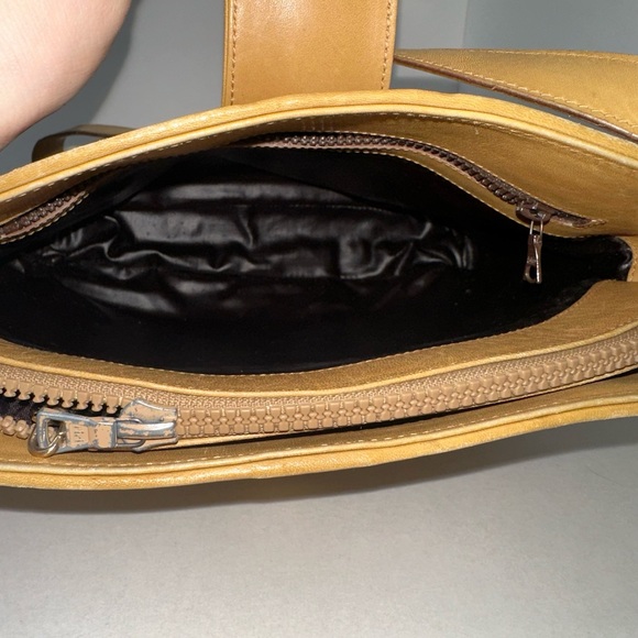 Vintage Celine Crossbody Horsebit Hardware Blonde Macadam - Picture 12 of 14